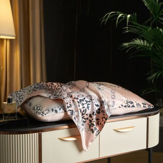 Customs 100%Silk Mulberry 6A Top Grade Quality Skin Care Organic Non Toxic Pure Natural Bedding Silk Pillowcase in Envelope Zipper Closure for Home 