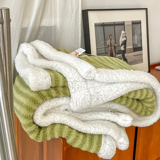 Custom Luxury Quality Fleece Sherpa Sofa Winter Bed Blanket Soft Home Decor Blanket 