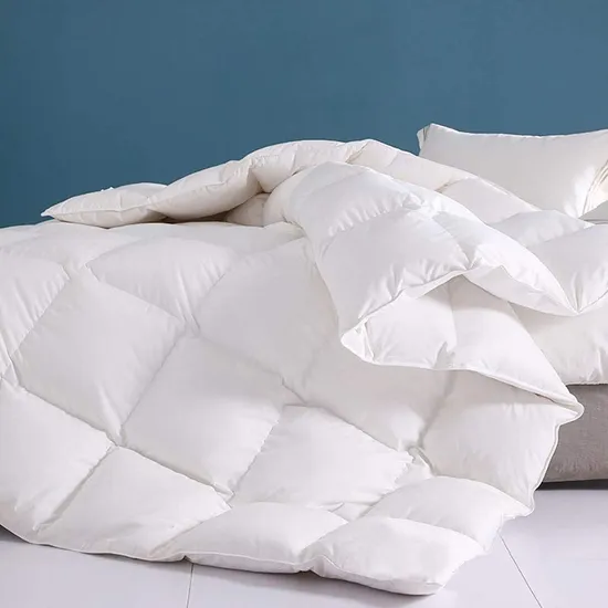 White and Golden Goose Down Duvet Insert Fluffy Comforter for Wholesale 